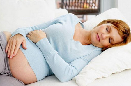 孕晚期睡姿该注意什么？最佳睡姿原来是这种！