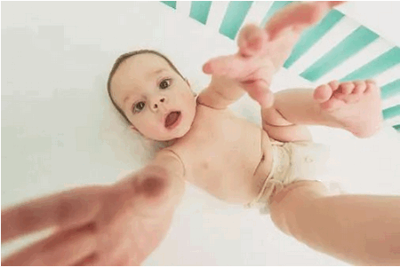 读懂宝宝语，宝宝7个有趣的肢体语言全解析！