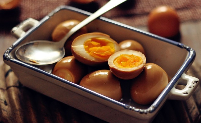 正宗日本糖心蛋做法 软糯入味的日式鸡蛋美味