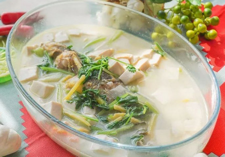 黄骨鱼豆腐汤的做法，宝宝冬天吃它不怕冷还能补钙