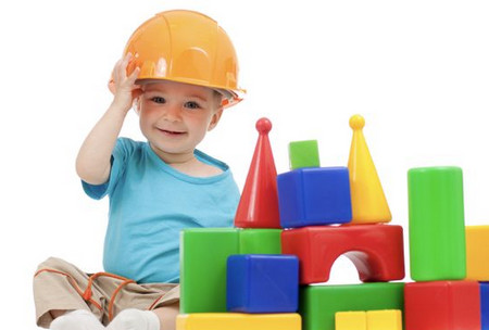 孩子堆积木只会摞高高？怎样帮助孩子发展空间思维能力？