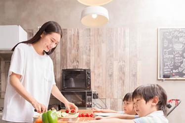 义乌微创医院好不好 送饺子温暖老人活动 义乌微创医院好不好 送饺子温暖老人活动