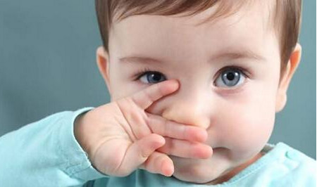 宝宝泪眼婆娑不可大意，可能是新生儿结膜炎！