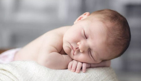 宝宝喉咙一直有痰是怎么回事？
