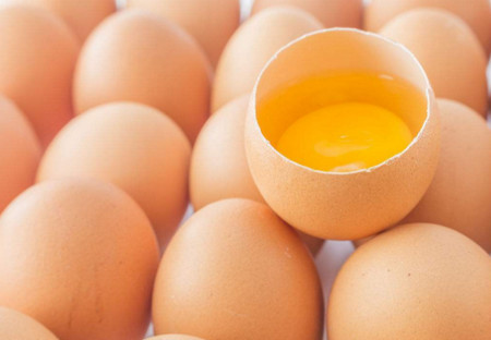 宝宝第一口辅食能吃鸡蛋吗？吃鸡蛋的6个误区