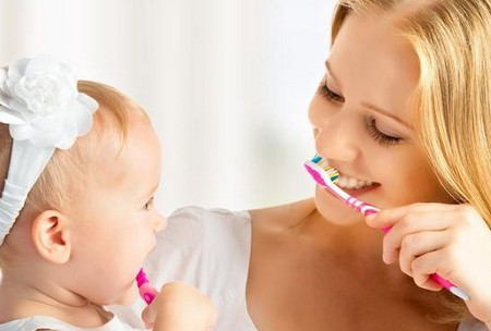 宝宝开始长乳牙了？这6种营养不能少！