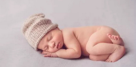  宝宝常见的睡眠问题及解决方案
