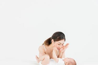 从宝宝洗澡的表现看他是什么性格？你家宝宝是哪种表现？