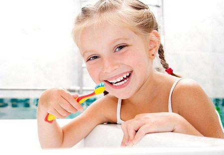 如何让孩子不在排斥洗头和刷牙