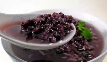 备孕期间吃黑豆可以助孕吗