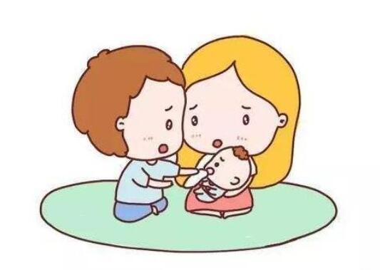 新生儿假性月经是什么原因引起的