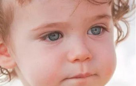 宝宝的双眼皮到几岁才能看出来？