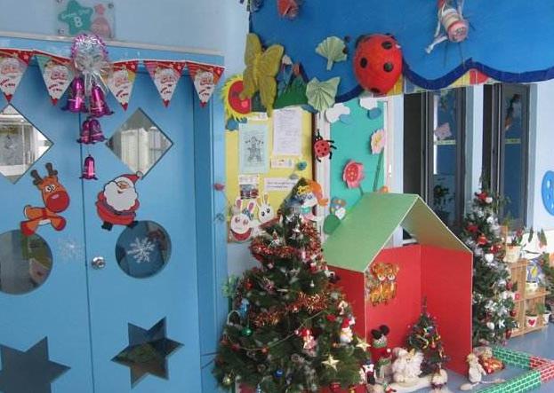 2018圣诞节幼儿园教室布置图片大全集 圣诞节主题墙布置图片