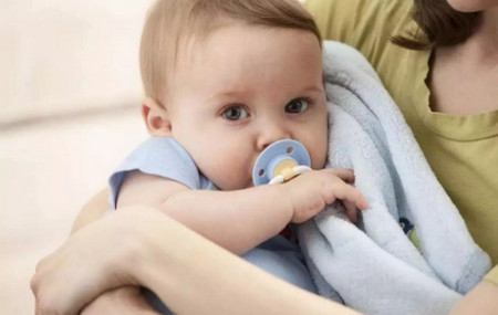 宝宝为什么会产生乳头错觉？