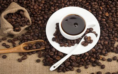 为什么经期不能摄入过多咖啡因？