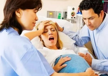 孕妇见红和破水跟胎儿性别有关吗？