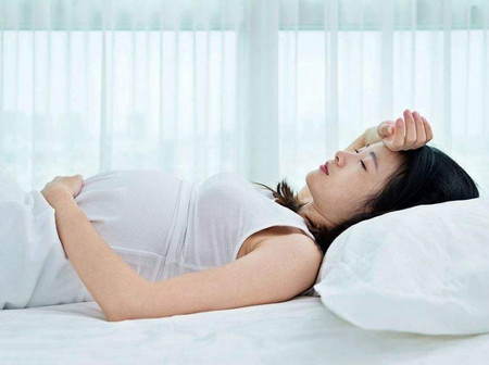 孕期睡觉翻身的时候胎儿在干什么呢？