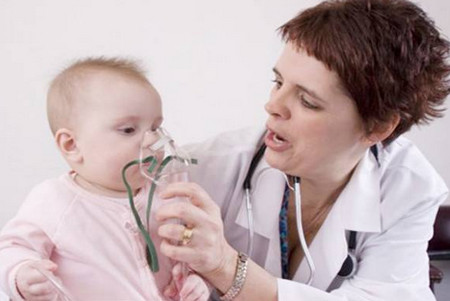 宝宝早晨咳嗽有痰怎么办？这4个方法就能帮助排痰