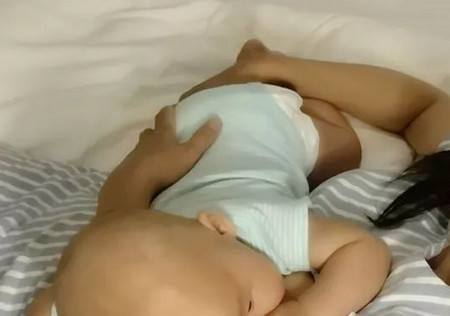 新生儿含乳困难呛奶怎么办