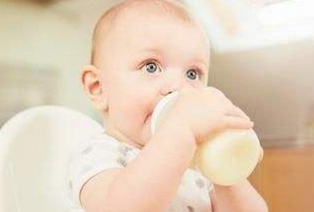 宝宝换奶粉转奶要注意些什么