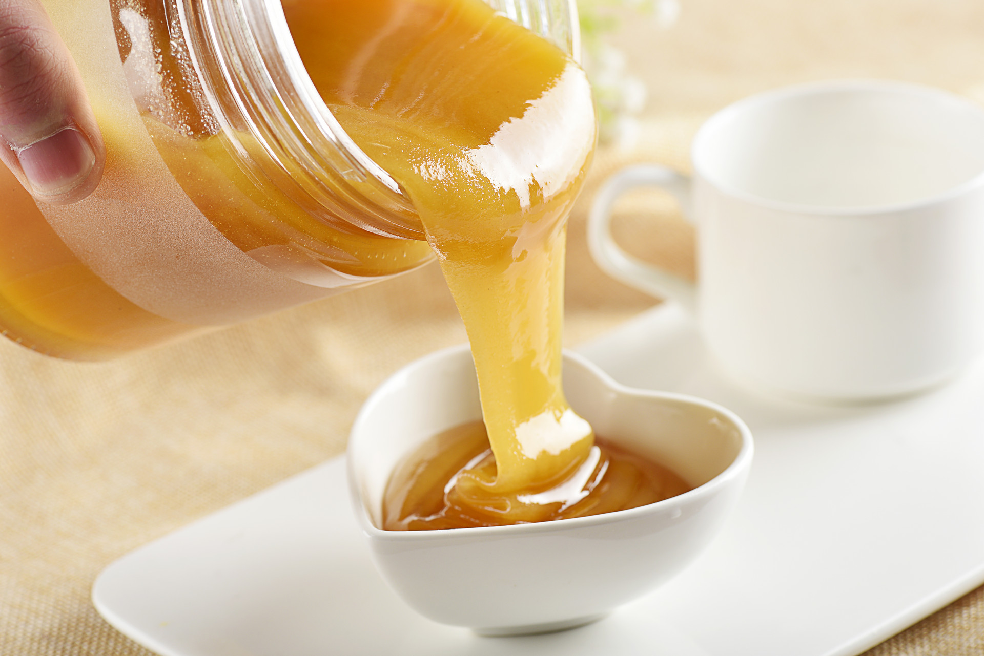 蜂蜜茶的药用功效 解锁不一样的蜂蜜用法3