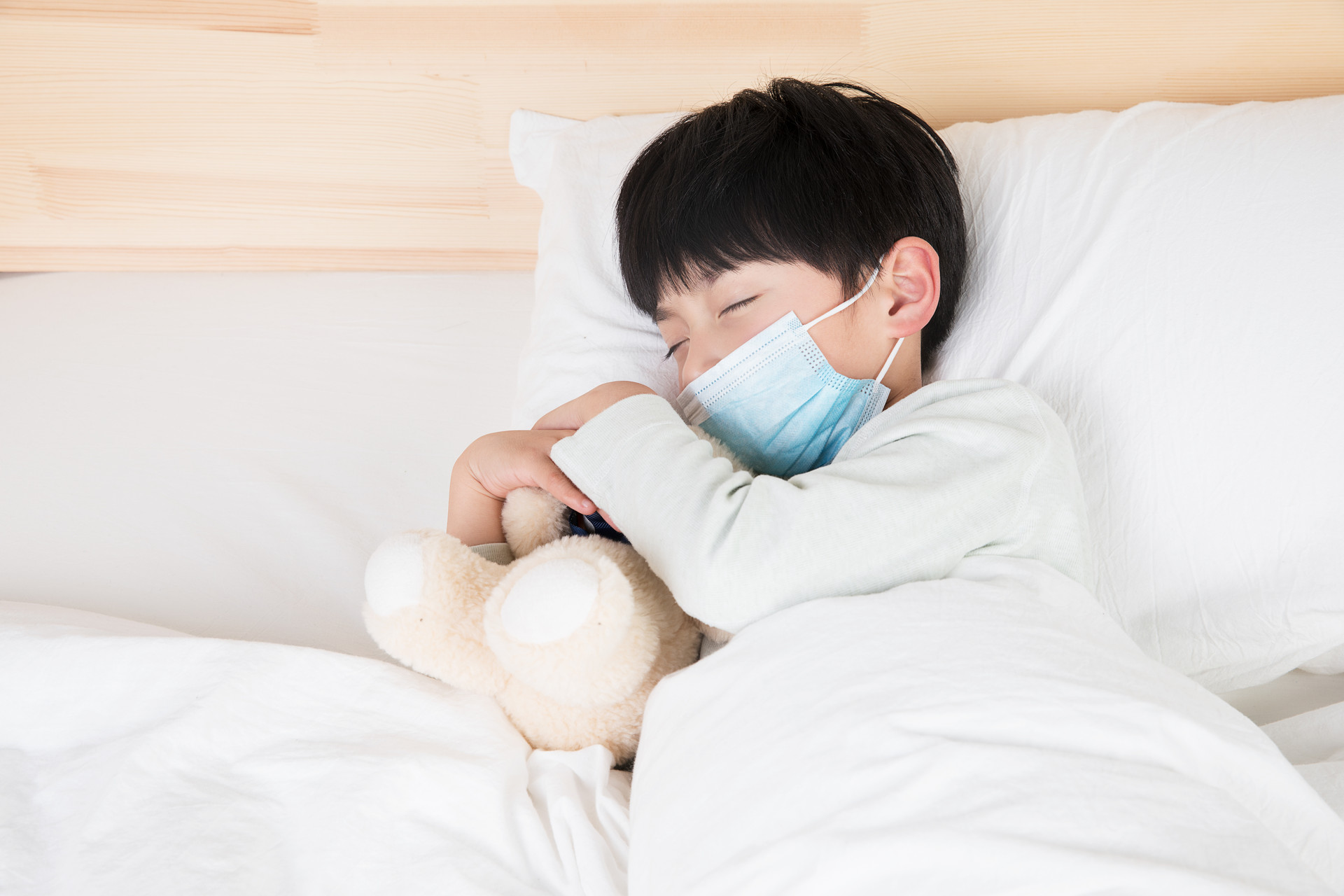 寶寶咳嗽有痰不吃藥能好嗎