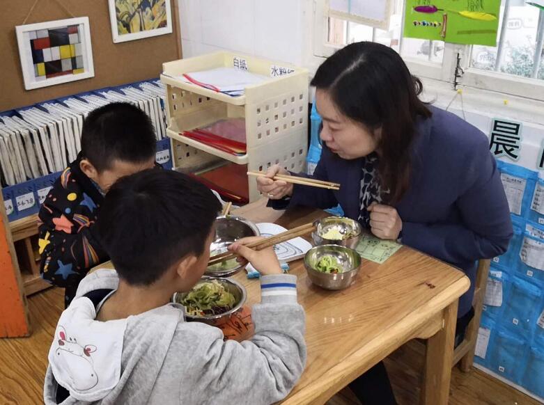 中班小小一粒米教案3