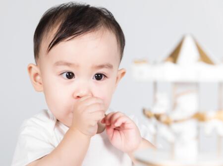 宝宝气管吸入异物的预防措施2
