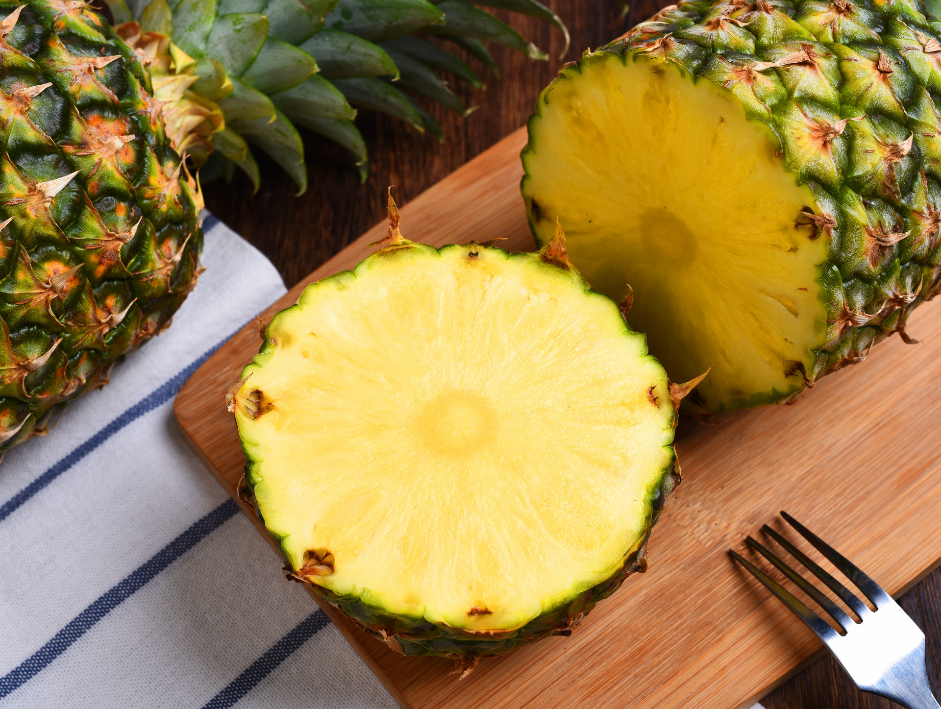 菠萝是热性水果还是寒性水果2