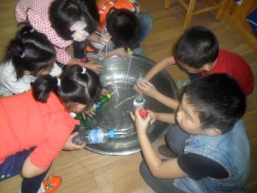 大班科学潜水艇教案5