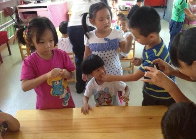 幼儿园大班剥花生教案3