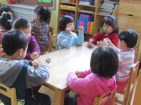 小班美术糖果爸爸教案5