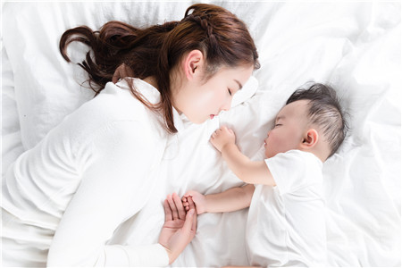 宝宝如何戒夜奶 三个方法帮助宝宝戒夜奶