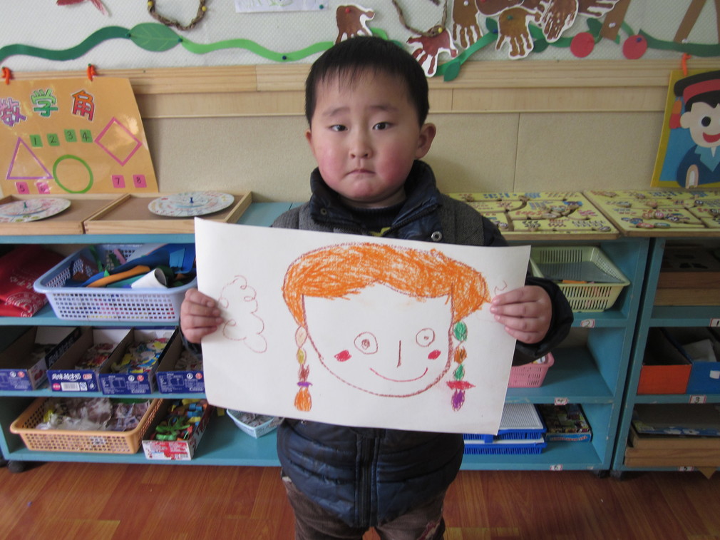 幼儿园画妈妈教案5
