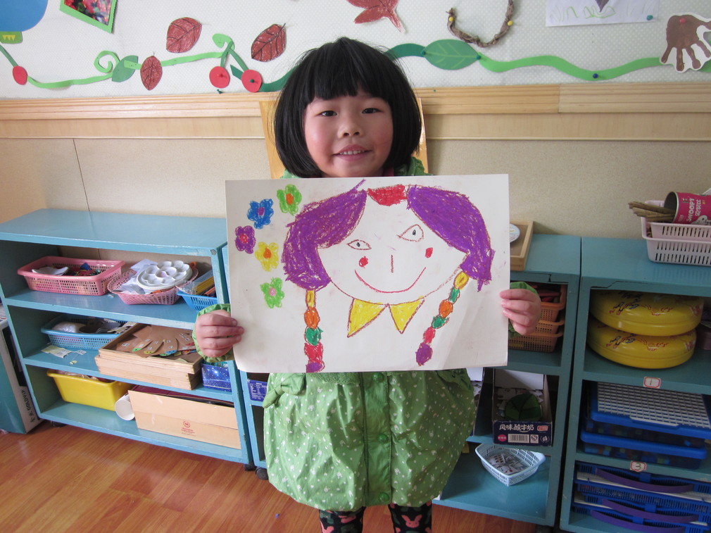 幼儿园画妈妈教案6