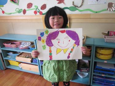 幼儿园画妈妈教案6