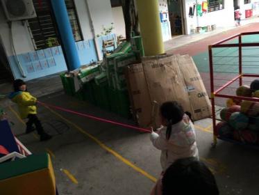幼儿园花样玩绳教案4