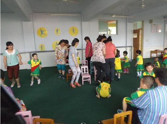 幼儿园可爱的小鱼教案1