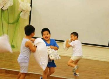 中班社会开心枕教案3 中班社会开心枕教案3