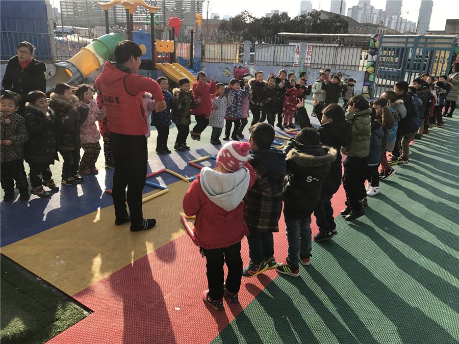 小班音乐快跳起来教案6