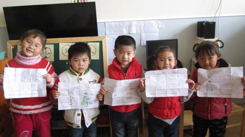 中班马路边的数字教案3