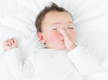 宝宝气管吸入异物的预防措施5