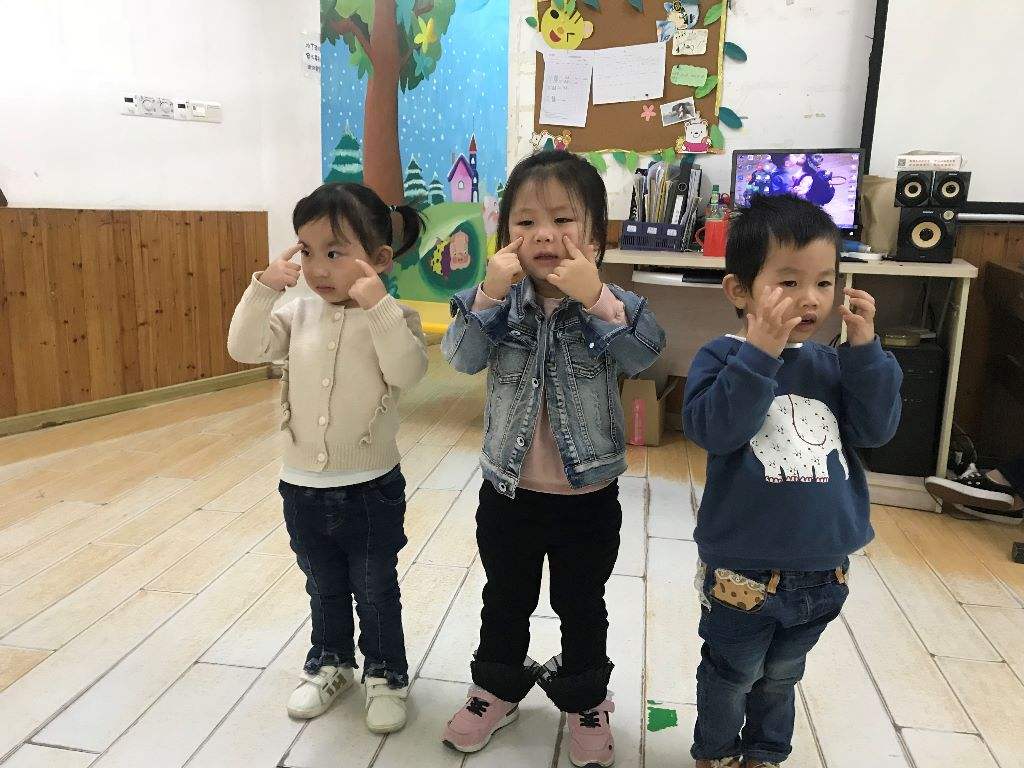 小班儿歌五官歌教案3