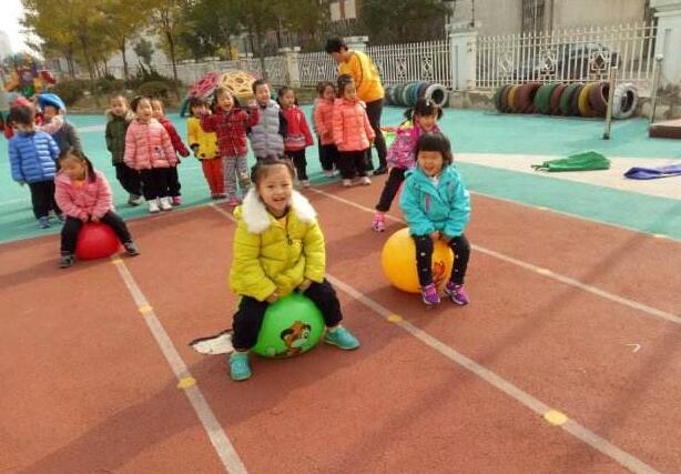 幼儿园小兔跳跳跳教案3