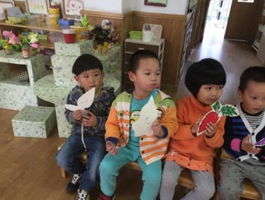 小班音乐兔子和狼教案2 小班音乐兔子和狼教案2