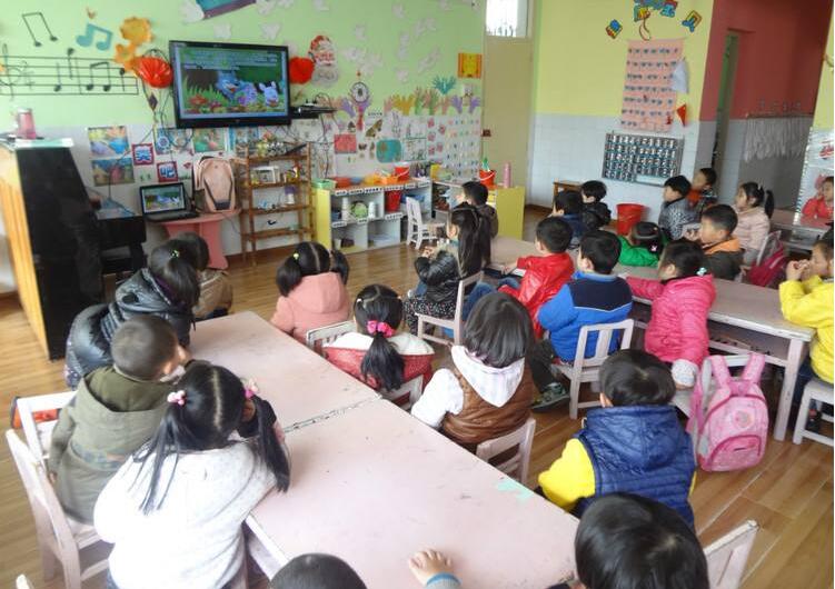 幼儿园可爱的小兔教案2