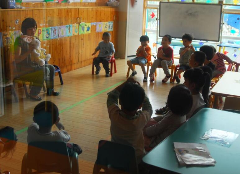 幼儿园可爱的小兔教案5