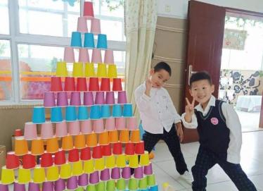 小班科学纸杯叠叠乐教案3