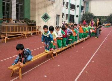 幼儿园平衡台教案3