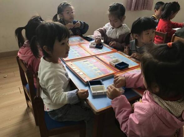 小动物爱吃的食物教案中班1